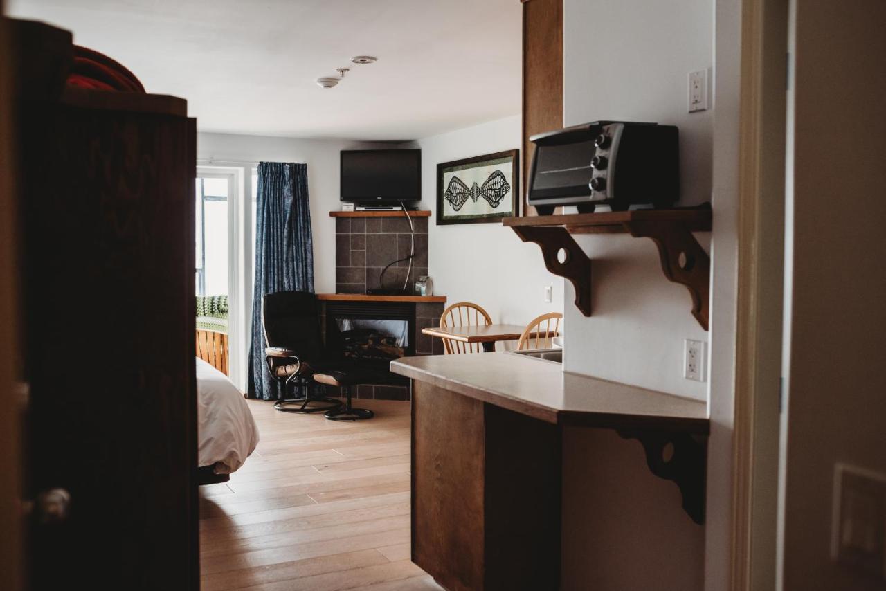 The Oceanfront Hotel Sointula Zewnętrze zdjęcie